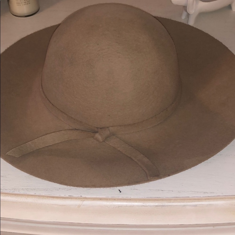 Creme colored hat
